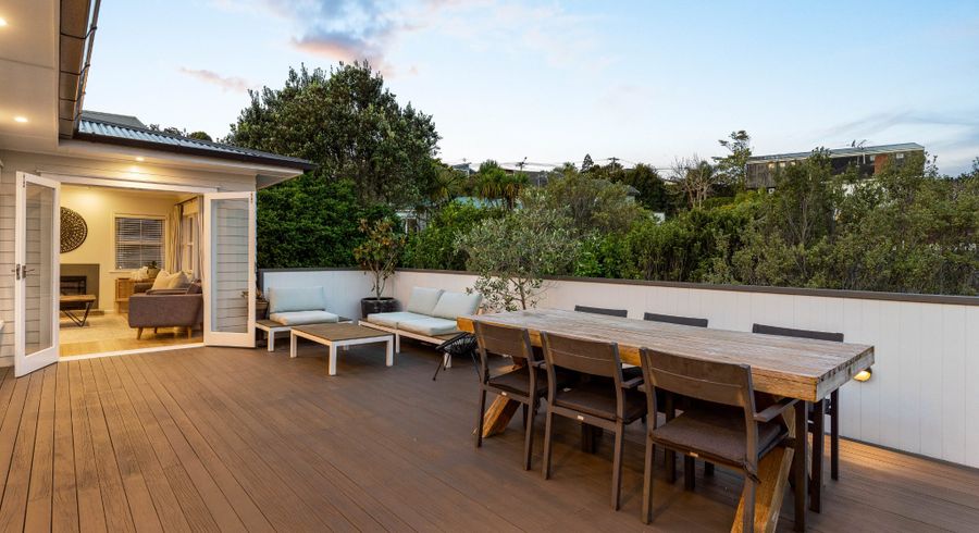  at 1/28 Jellicoe Road, Murrays Bay, Auckland