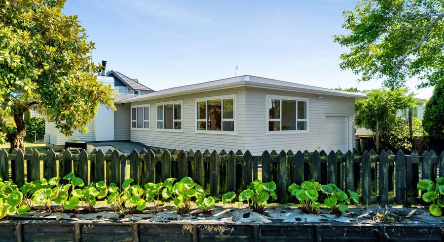  at 15 Rimu Street, Strandon, New Plymouth