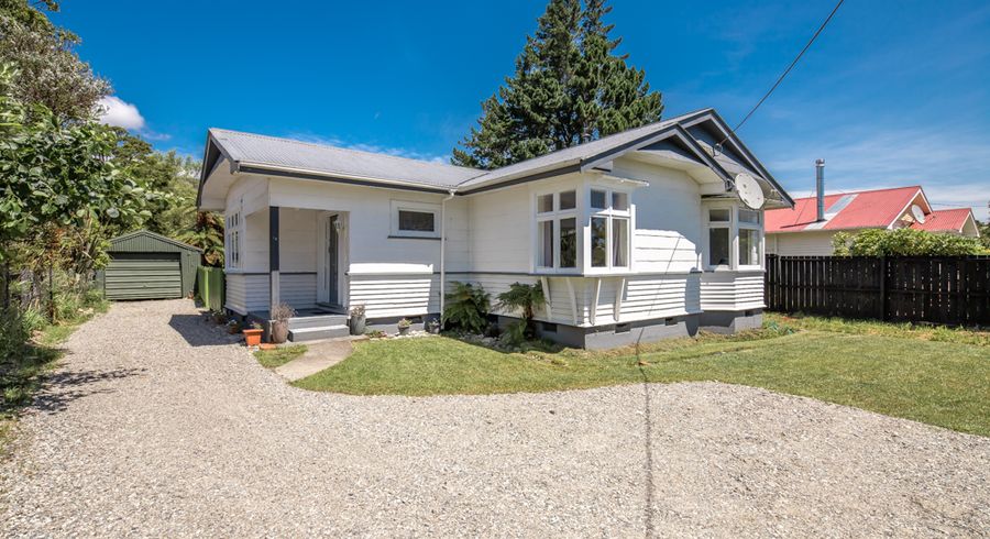  at 14 Mcgill Street, Waimangaroa