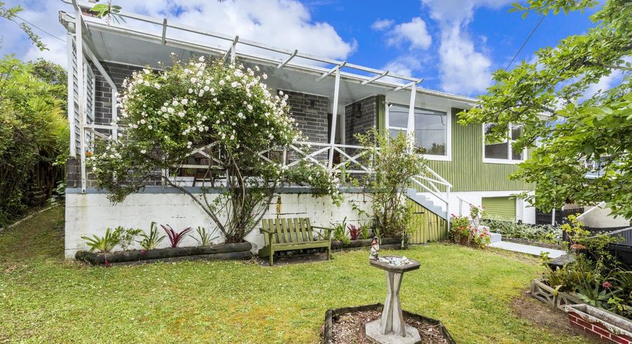  at 12 Outlook Road, Greenhithe, Auckland