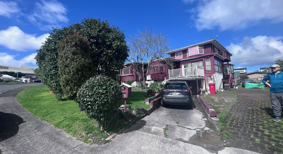  at 45 Kingdale Road, Henderson, Waitakere City, Auckland