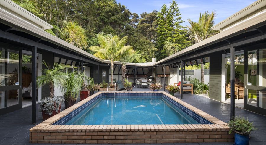  at 54 Tainui Road, Titirangi, Waitakere City, Auckland