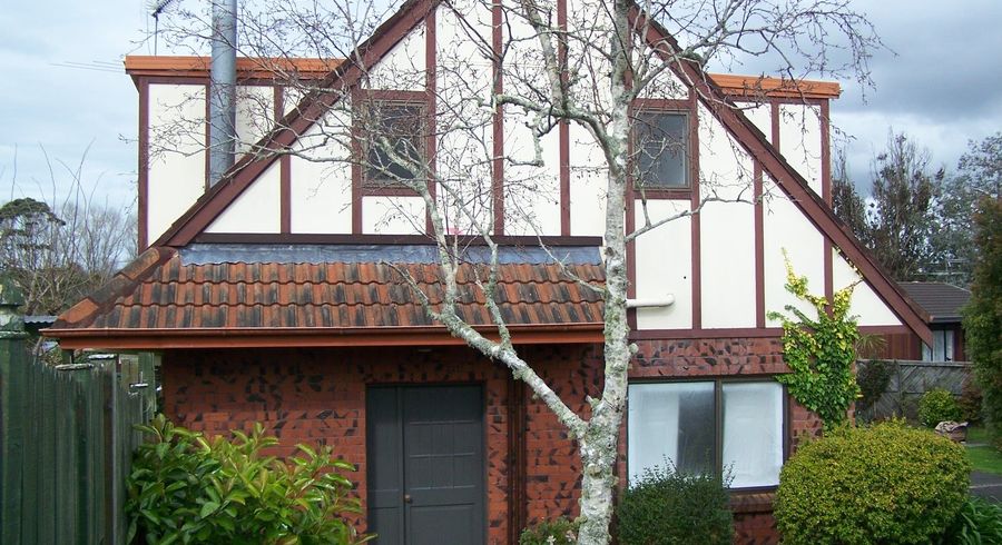  at 1/38 Curacao Place, Half Moon Bay, Manukau City, Auckland