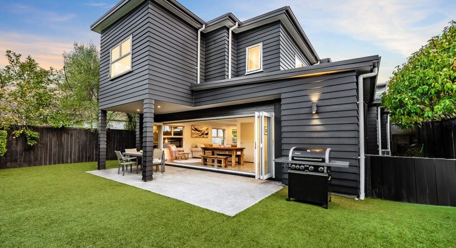  at 20A Hawkins Street, Meadowbank, Auckland
