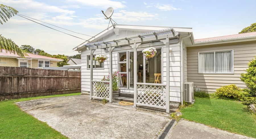  at 11B Thurleigh Grove, Karori, Wellington