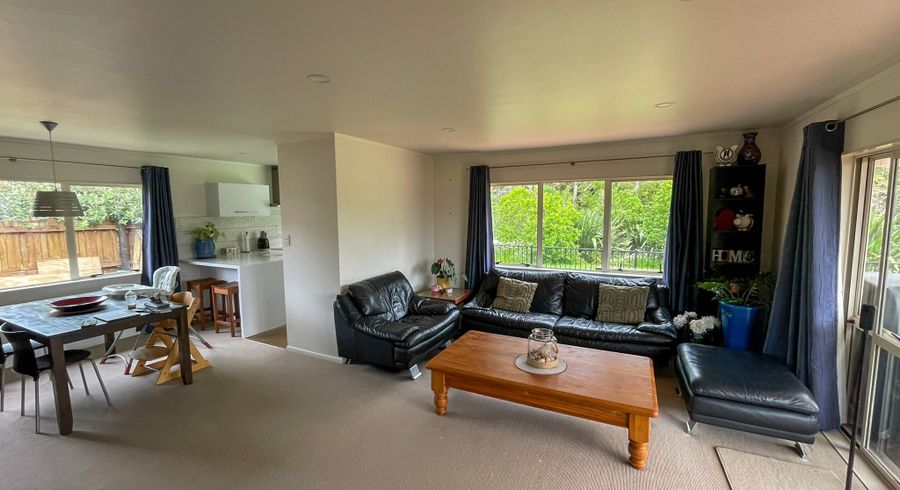  at 8 Waimoko Glen, Swanson, Auckland