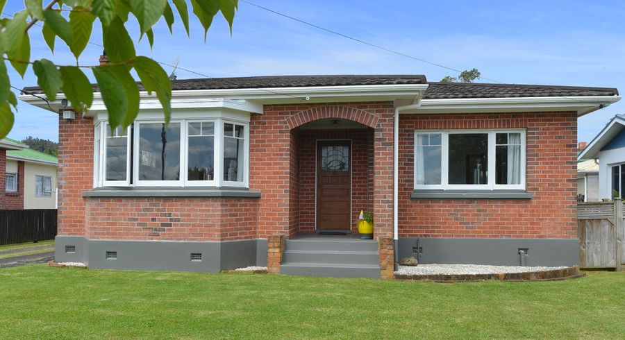  at 4 Elizabeth Street, Kensington, Whangarei