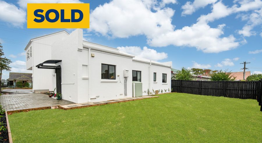  at 32 Rimu Street, New Lynn, Waitakere City, Auckland