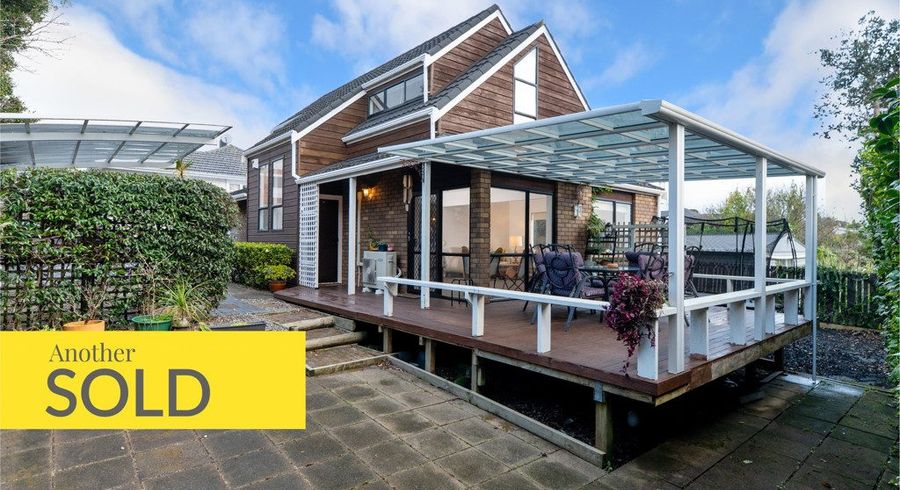  at 2/1255 Dominion Road Extension , Mount Roskill, Auckland