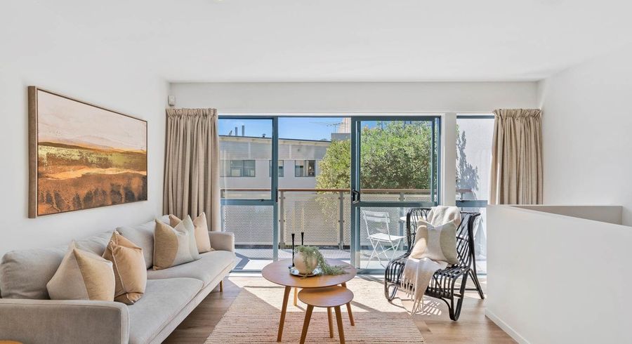  at 5d Dallan Place, Albany, North Shore City, Auckland