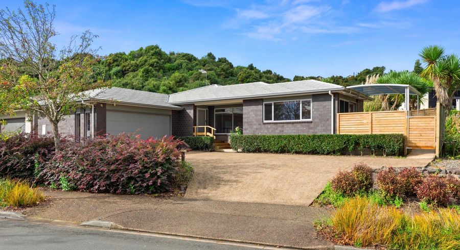  at 185 Lakes Boulevard, Pyes Pa, Tauranga