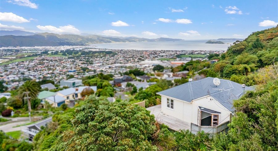  at 77 Miromiro Road, Normandale, Lower Hutt