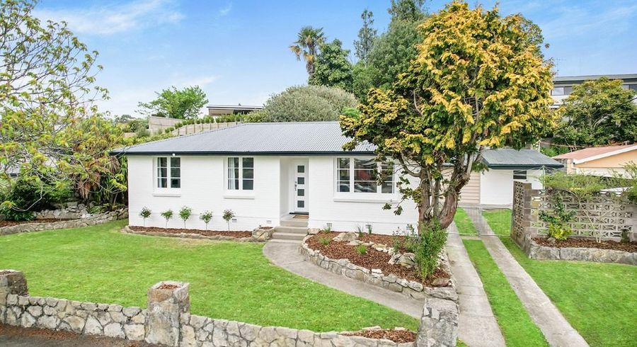  at 24 Glenview Terrace, Glenview, Hamilton