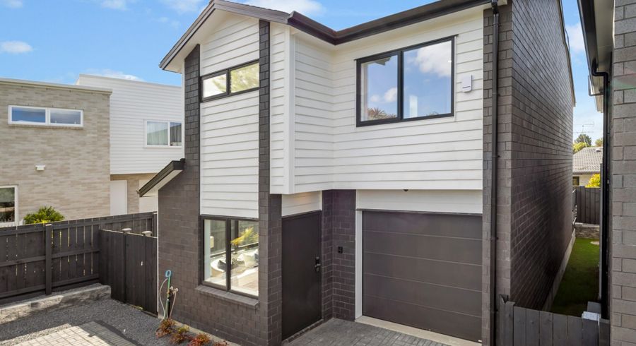  at Lot 4, 4 Kyeemagh Street, Botany Downs, Manukau City, Auckland