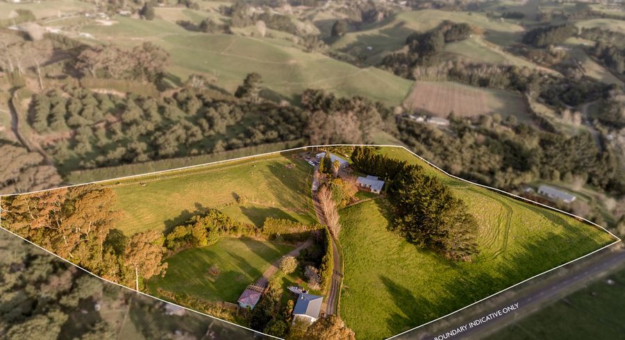  at 35 Shady Lane, Welcome Bay, Tauranga