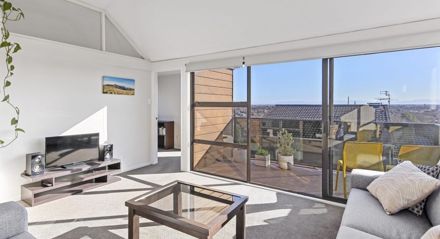  at 1/53 Parklands Drive, Huntsbury, Christchurch