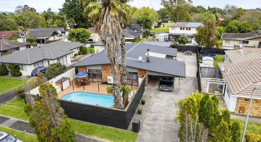  at 6 Glengowan Place, Conifer Grove, Takanini