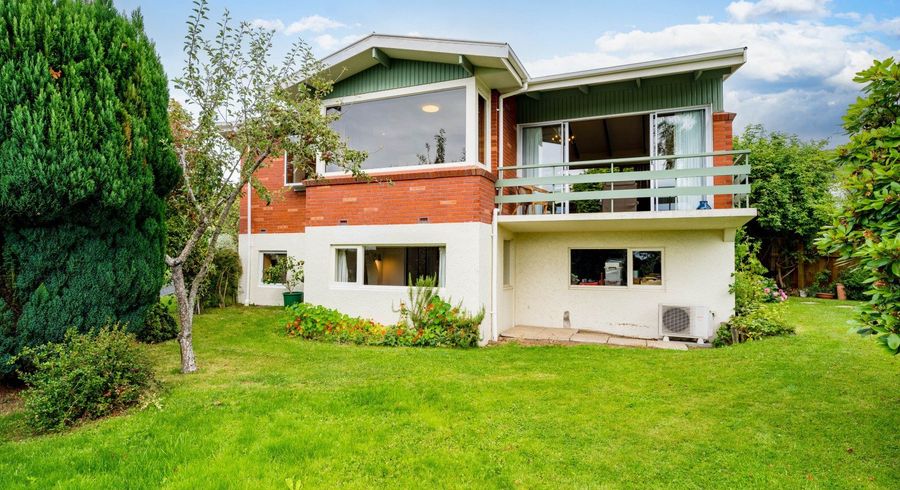  at 15 Derwent Street, Helensburgh, Dunedin