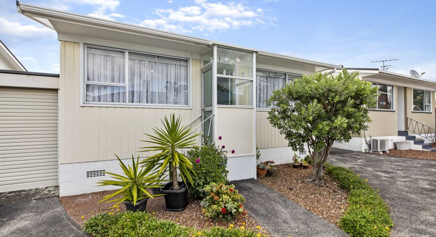  at 2/7 Willerton Avenue, New Lynn, Auckland