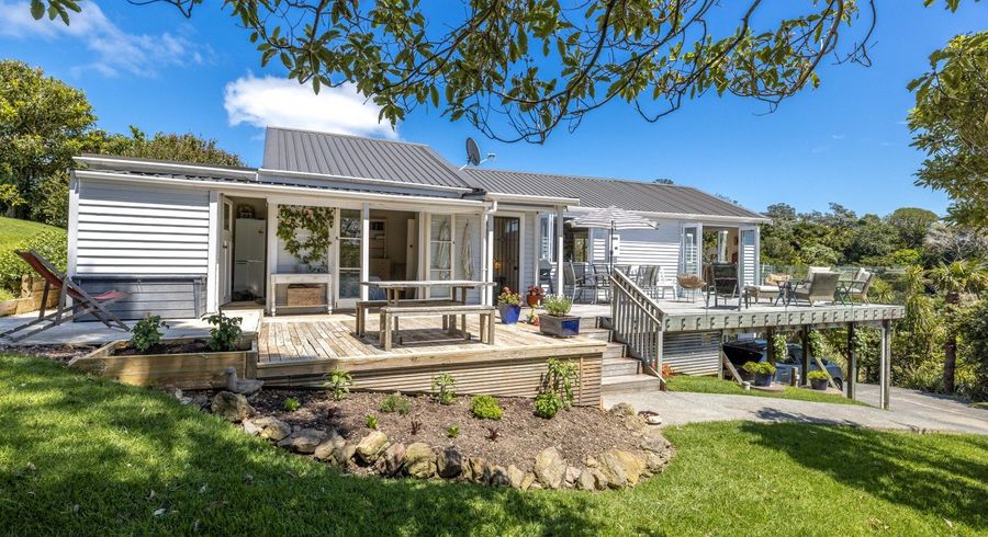  at 76 Hill Road, Palm Beach, Waiheke Island, Auckland