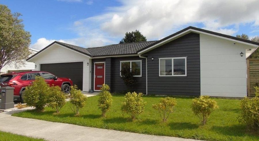  at 12 Rimutaka Street, Trentham, Upper Hutt, Wellington