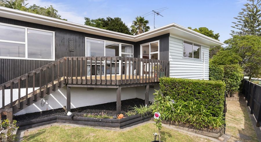  at 20 Kahurangi Place, Hill Park, Manukau City, Auckland