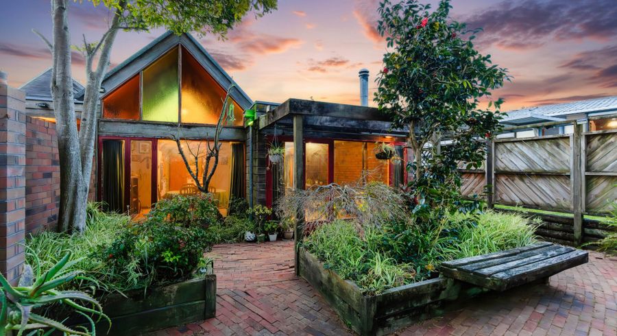  at 41 Fitzherbert Avenue, West Harbour, Auckland