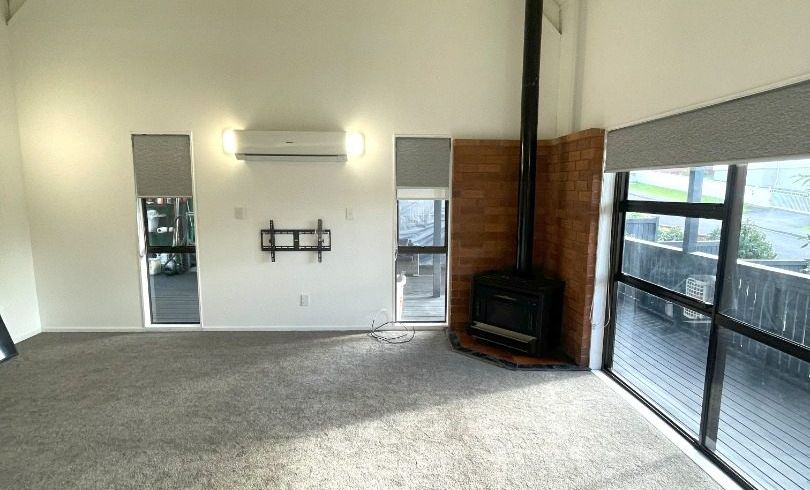  at 77 Spence Road, Henderson, Waitakere City, Auckland