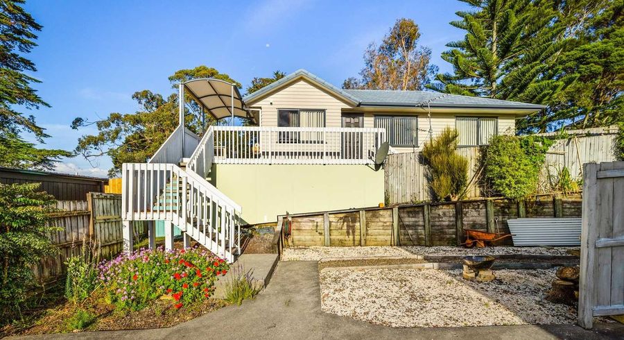  at 7 Garton Drive, Massey, Auckland
