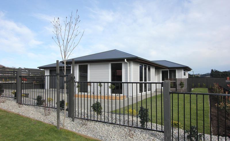  at 8 Trudi Place, Green Island, Dunedin