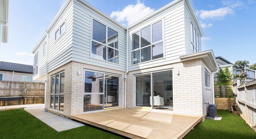  at Lot 2/6 Kaimai Avenue, Massey, Waitakere City, Auckland
