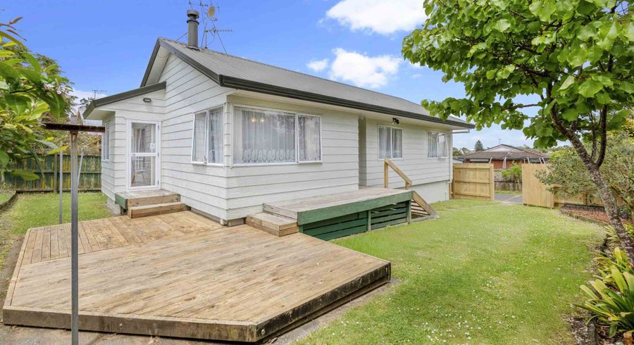  at 1/6 De Quincey Terrace, Highland Park, Auckland