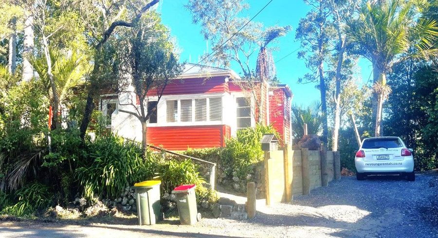  at 9 Tanekaha Road, Titirangi, Waitakere City, Auckland