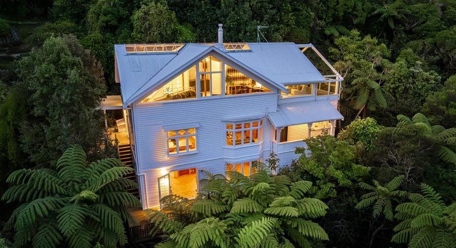  at 36 Laura Avenue, Brooklyn, Wellington, Wellington