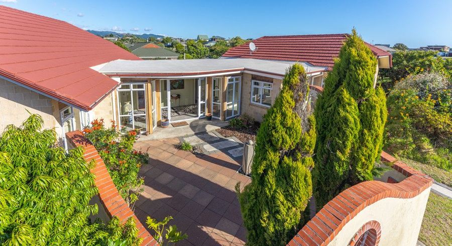  at 2 Marewa Place, Waikanae Beach, Kapiti Coast, Wellington