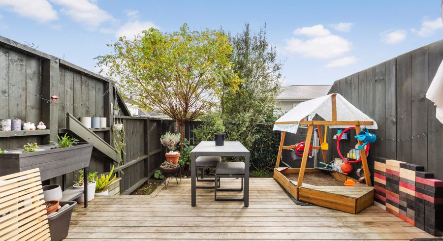  at 36C Erima Avenue, Point England, Auckland