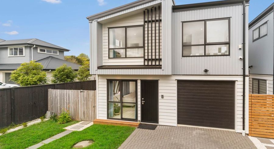  at 95C Lynwood Road, New Lynn, Waitakere City, Auckland
