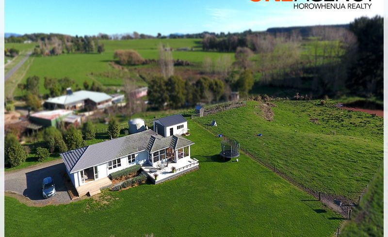  at 132 Takapu Road, Manakau, Levin