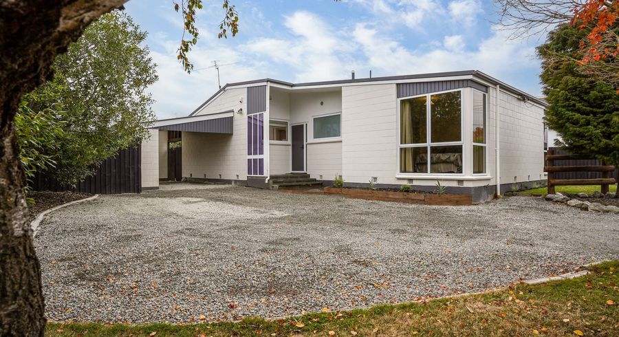  at 32 Stackhouse Avenue, Bishopdale, Christchurch City, Canterbury