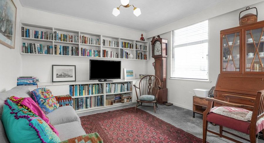  at 6/4 Gill Road, Eastbourne, Lower Hutt, Wellington