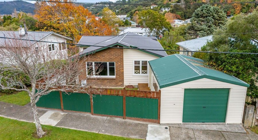  at 66 Thomas Street, Stokes Valley, Lower Hutt