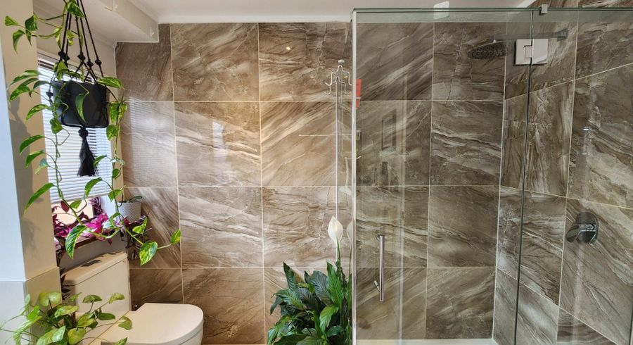  at 2 Broadfield Street, Massey, Waitakere City, Auckland