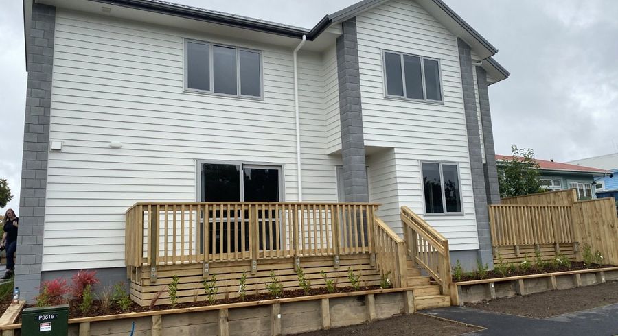  at 1/16 Manning Street (Room C), Hamilton City Central, Hamilton, Waikato
