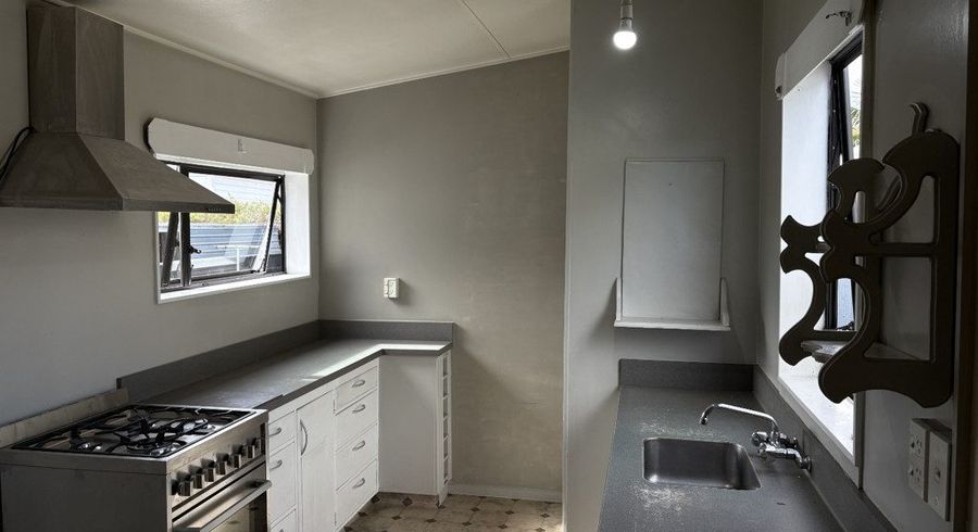  at 2/311 Grays Road, Saint Leonards, Hastings, Hawke's Bay