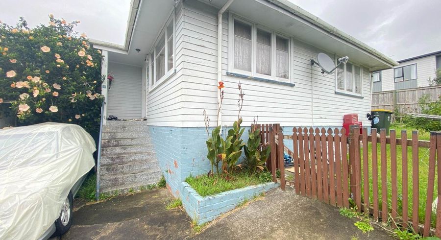  at 2/11 Beaumonts Way, Manurewa, Manukau City, Auckland