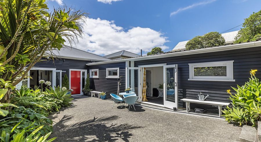  at 11 Stanley Street, Berhampore, Wellington