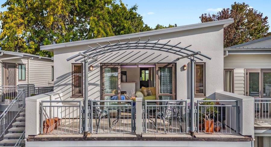  at 14/92 Bush Road, Albany, Auckland