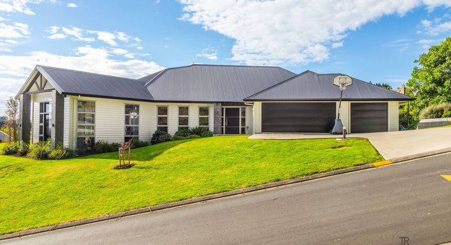  at 15 Coronet Lane, Flat Bush, Auckland
