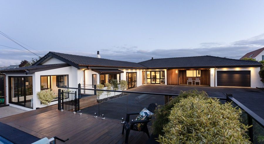  at 215 Bay View Road, Saint Clair, Dunedin, Otago