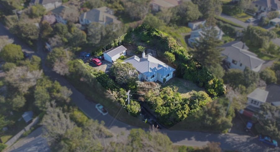  at 2 Kitchener Terrace, Johnsonville, Wellington